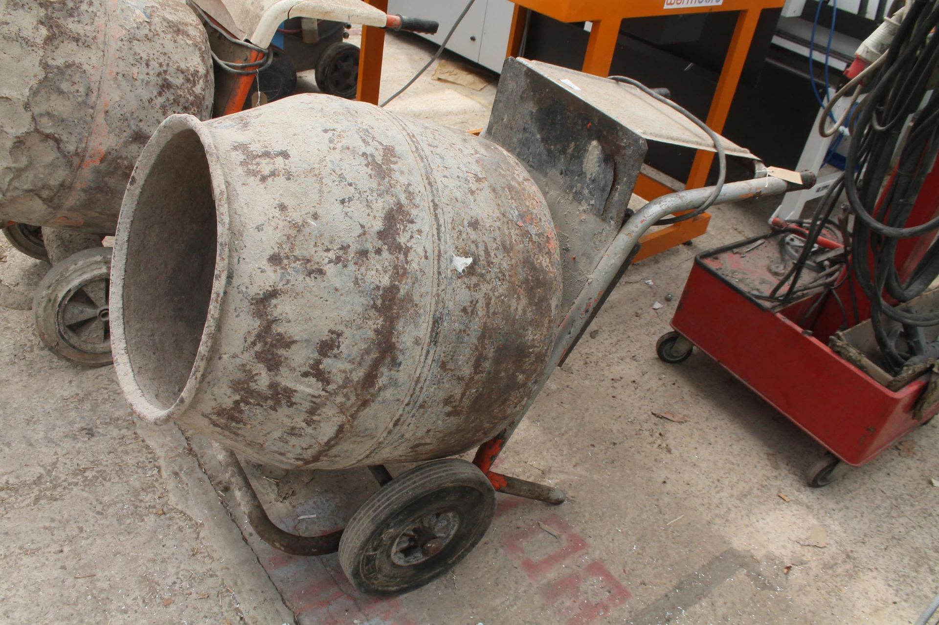 CEMENT MIXER IN WORKING ORDER NO VAT