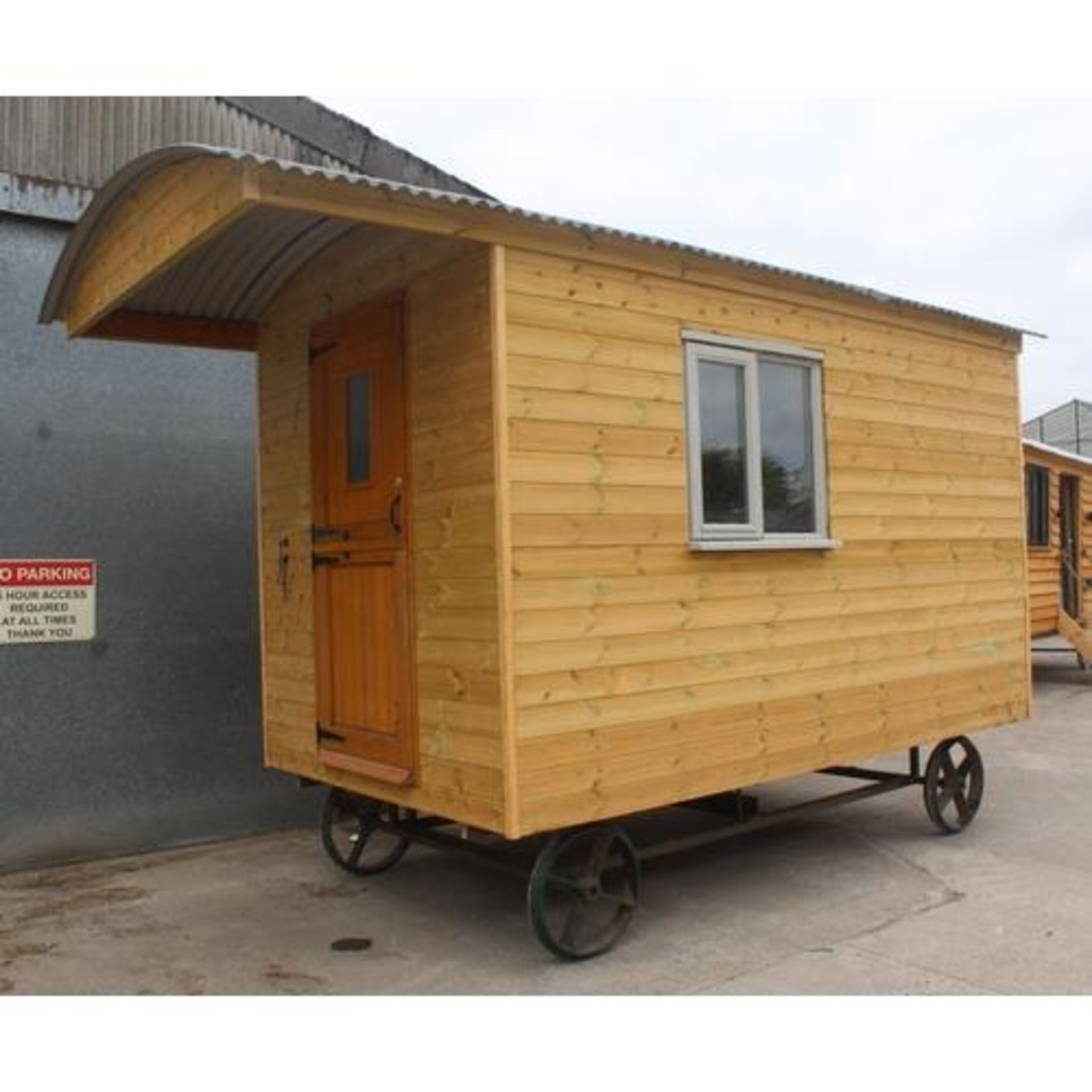 SHEPHERDS HUT 12' X 7' FULLY INSULATED WITH LIGHTS, SOCKETS, DOUBLE GLAZED WINDOW, TREATED