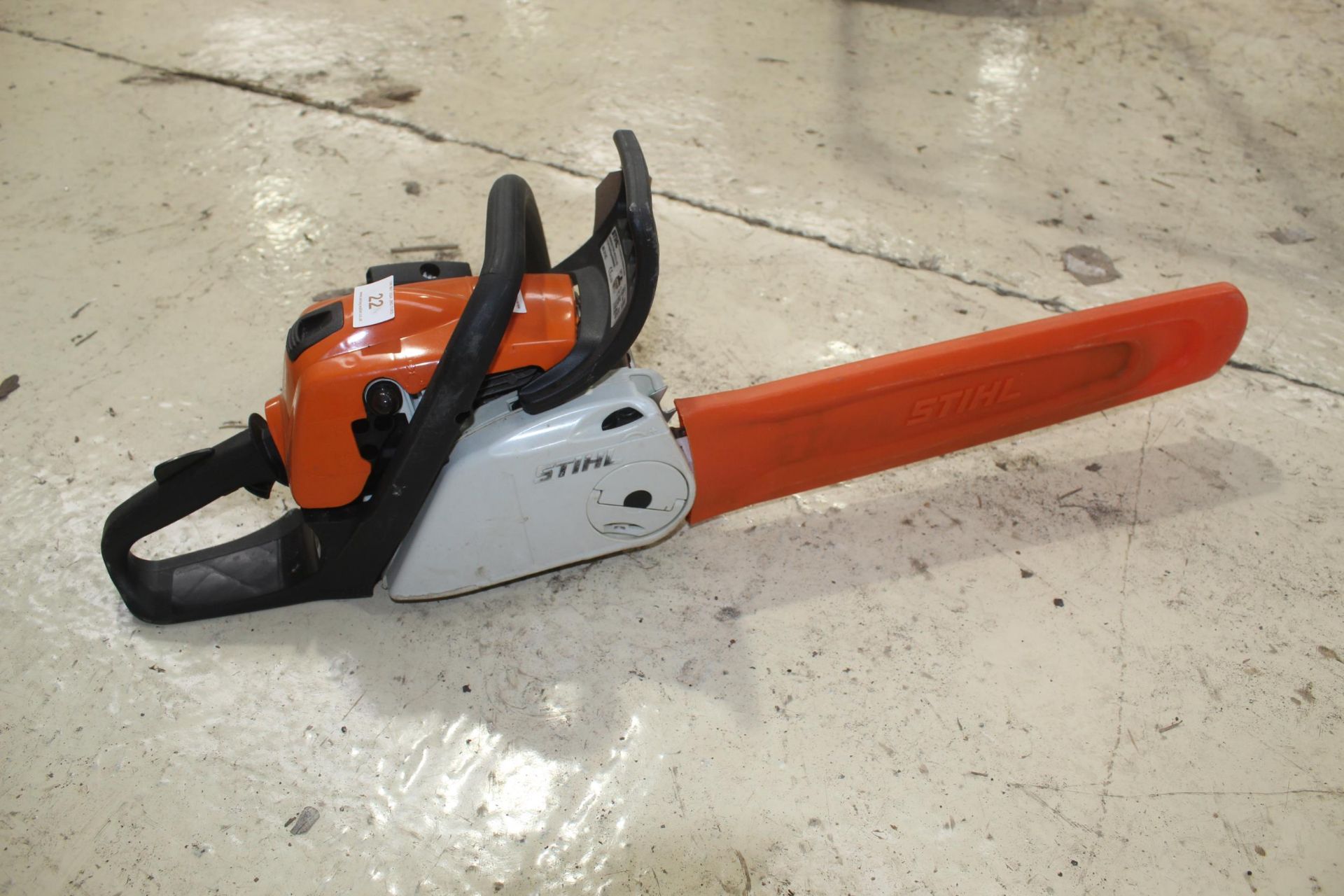 STIHL MS211C CHAINSAW YEAR 2020 IN GOOD WORKING ORDER NO VAT - Image 2 of 2