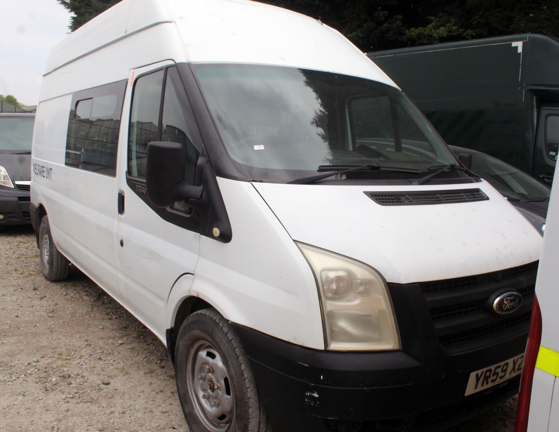 FORD TRANSIT WELFAIR UNIT TOILET FITTED REAR SEATS MICROVAWE STARTS RUNS & DRIVES + VAT WHILST ALL