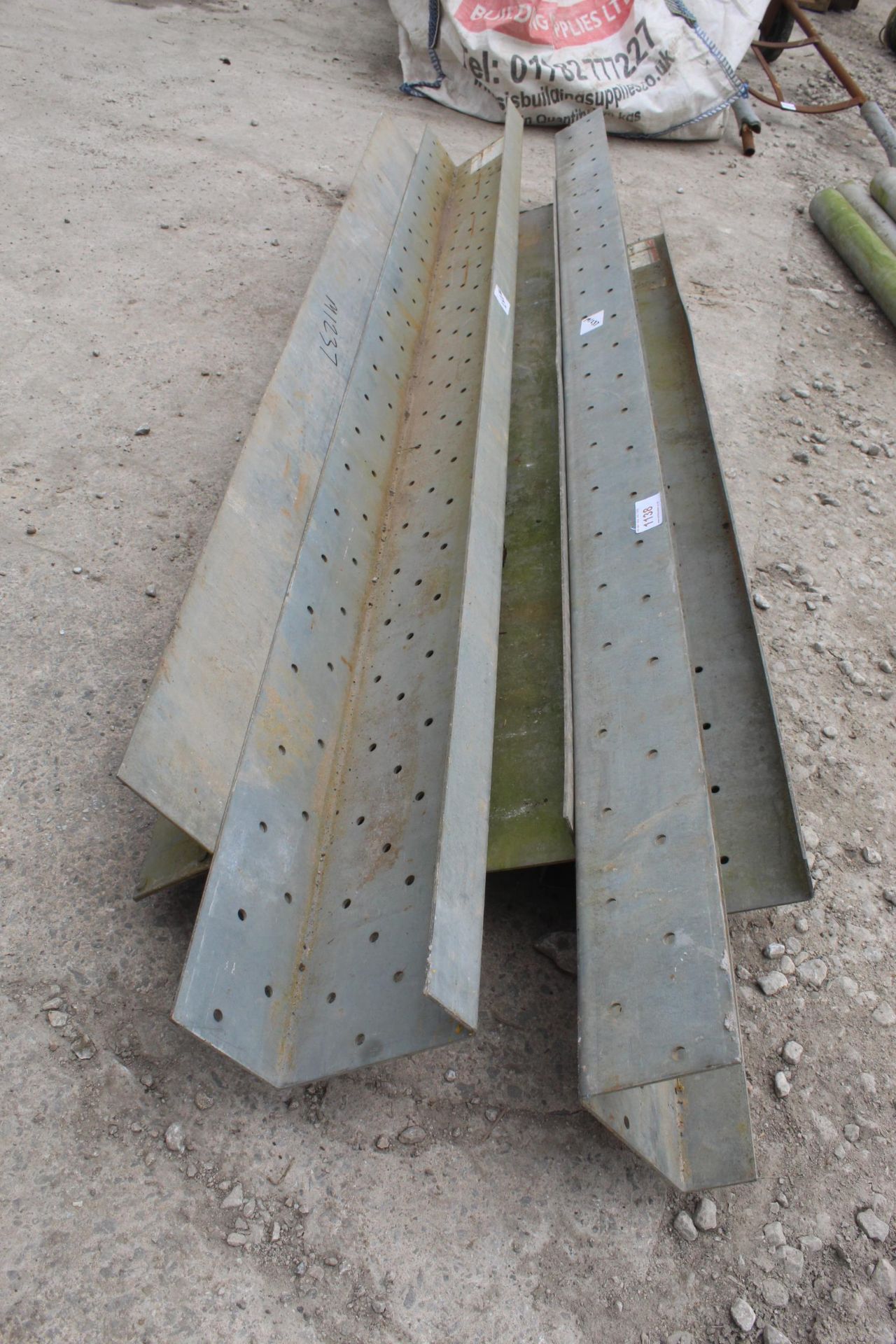 7 STRESSLINE LINTELS + VAT