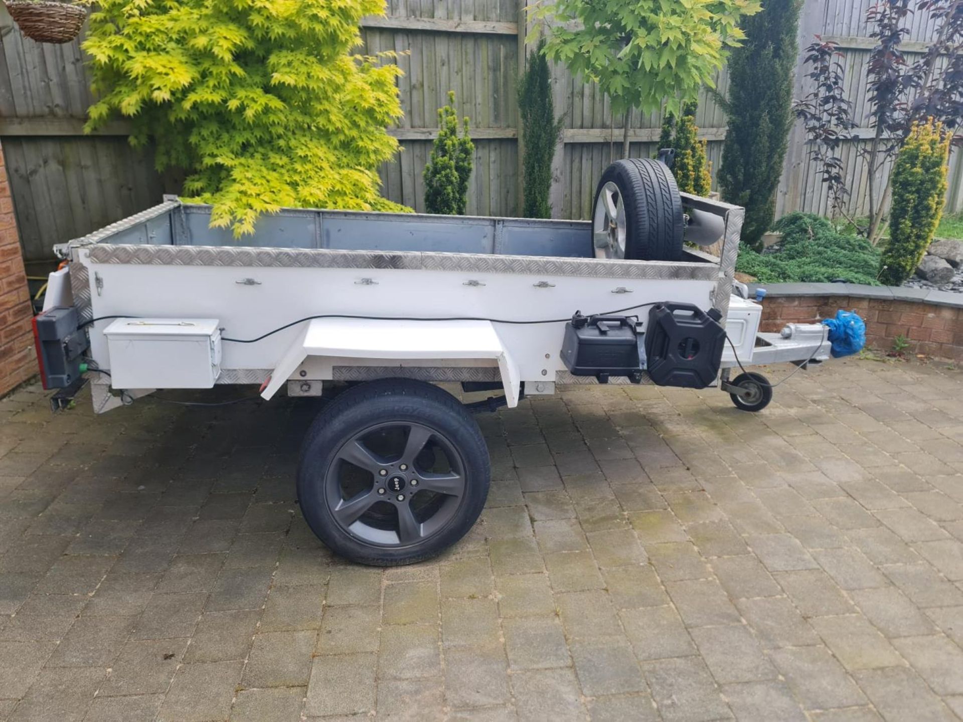 A CAR TRAILER 325cm x 179cm NO VAT - Image 5 of 6