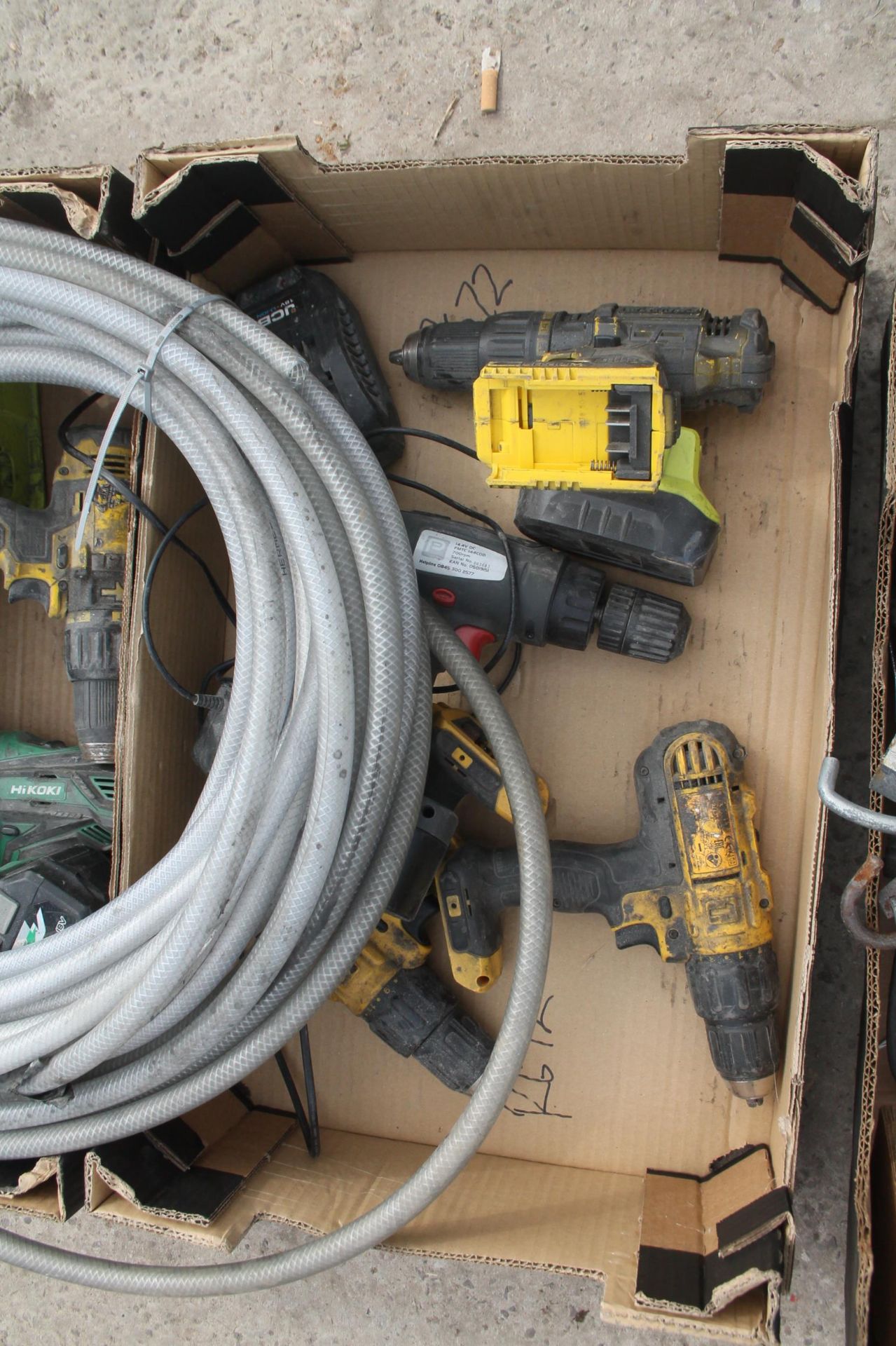 3 BOXES POWER TOOLS AND HOSE NO VAT - Image 3 of 5