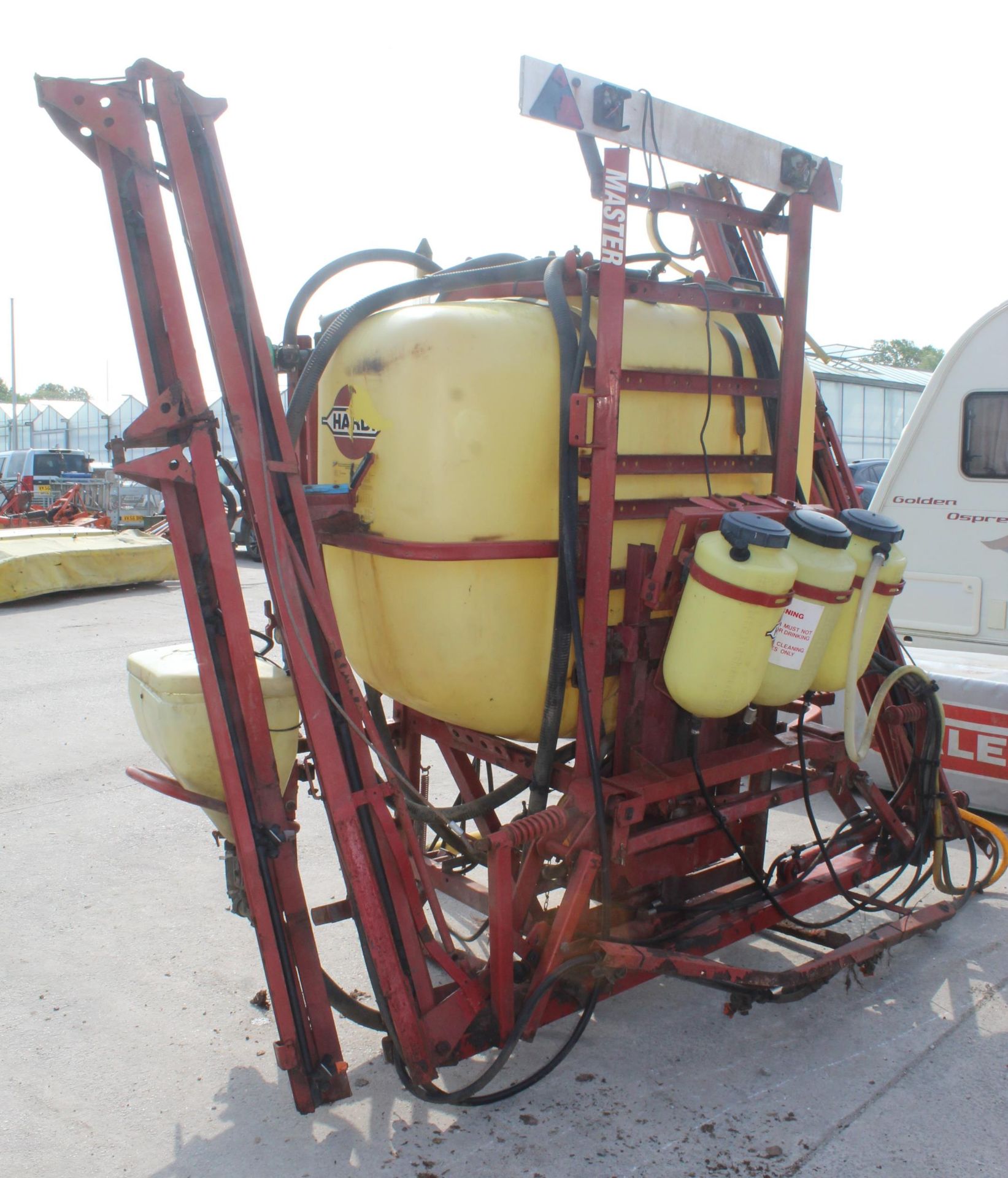 HARDI SPRAYER FOR SPARES OR REPAIRS + VAT - Image 3 of 5