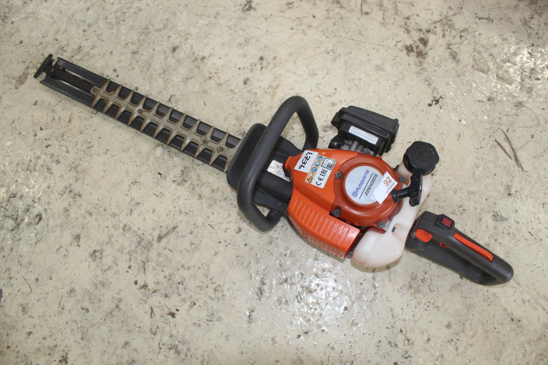 HUSQVARNA 226 HD 605 HEDGE CUTTER + VAT