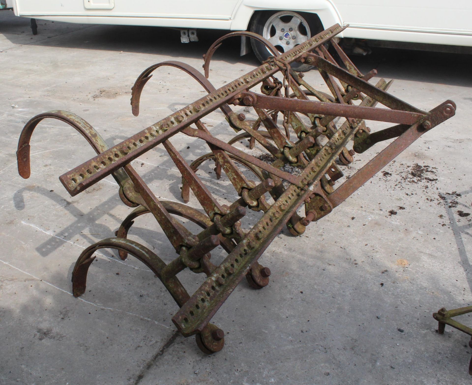 CULTIVATOR 9 LEGGED IN WORKING ORDER + VAT - Image 2 of 2