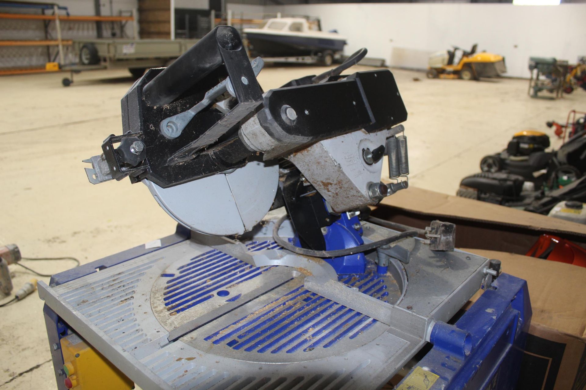 BLUE CHOP SAW IN WORKING ORDER NO VAT - Image 3 of 4