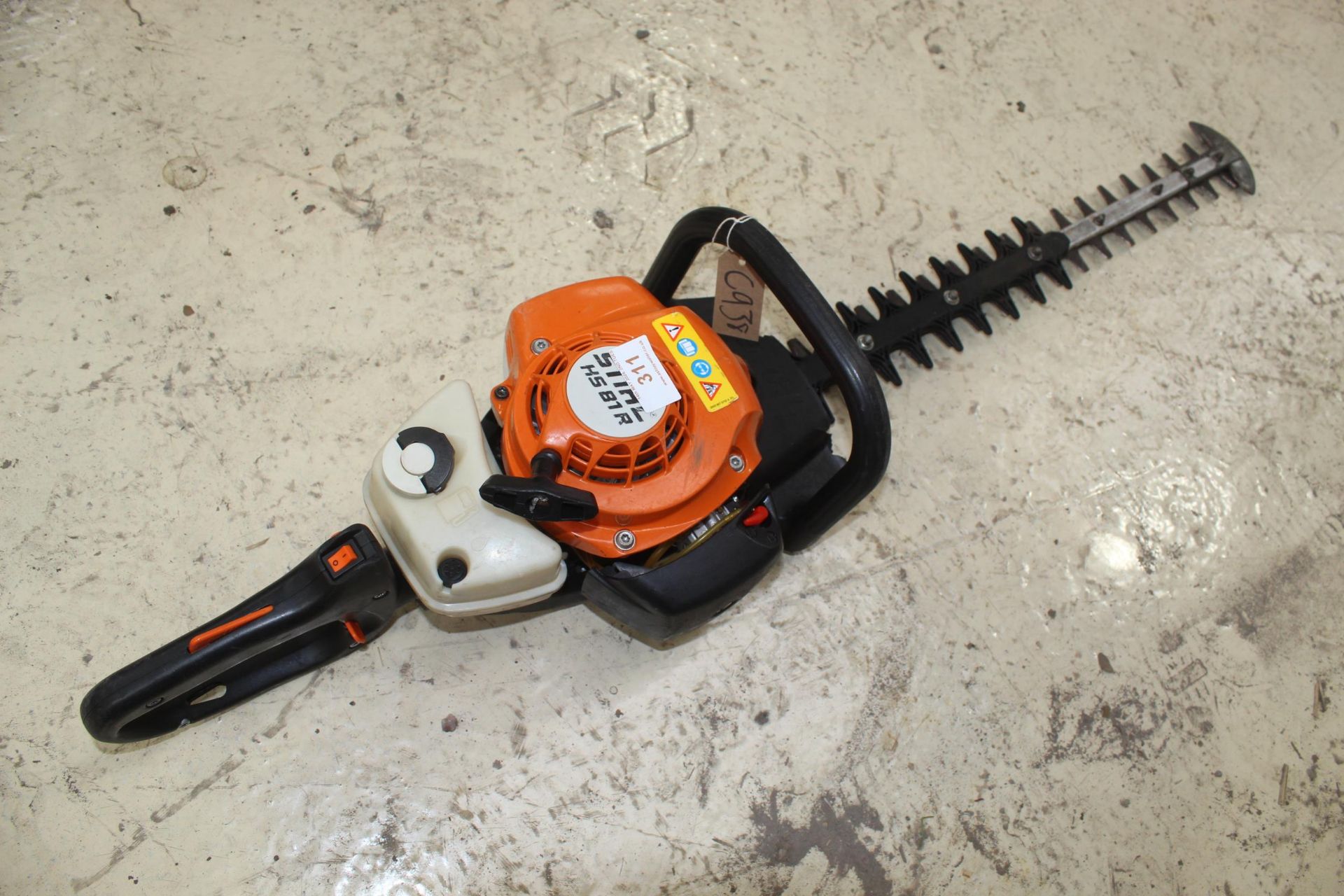 STIHL H58IR HEDGE CUTTER IN GOOD WORKING ORDER NO VAT - Image 2 of 2