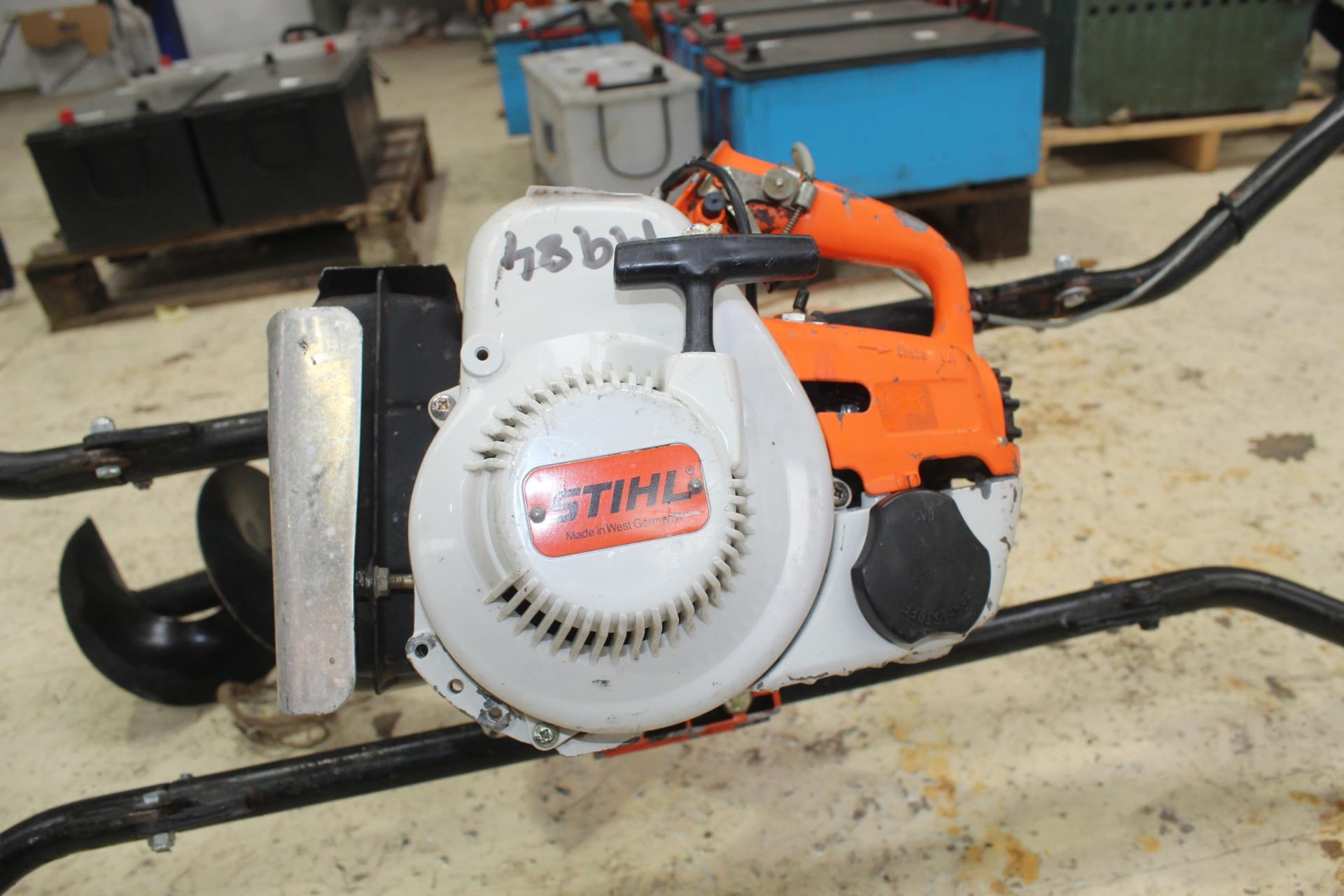 STIHL PETROL AUGER NO VAT - Image 4 of 4