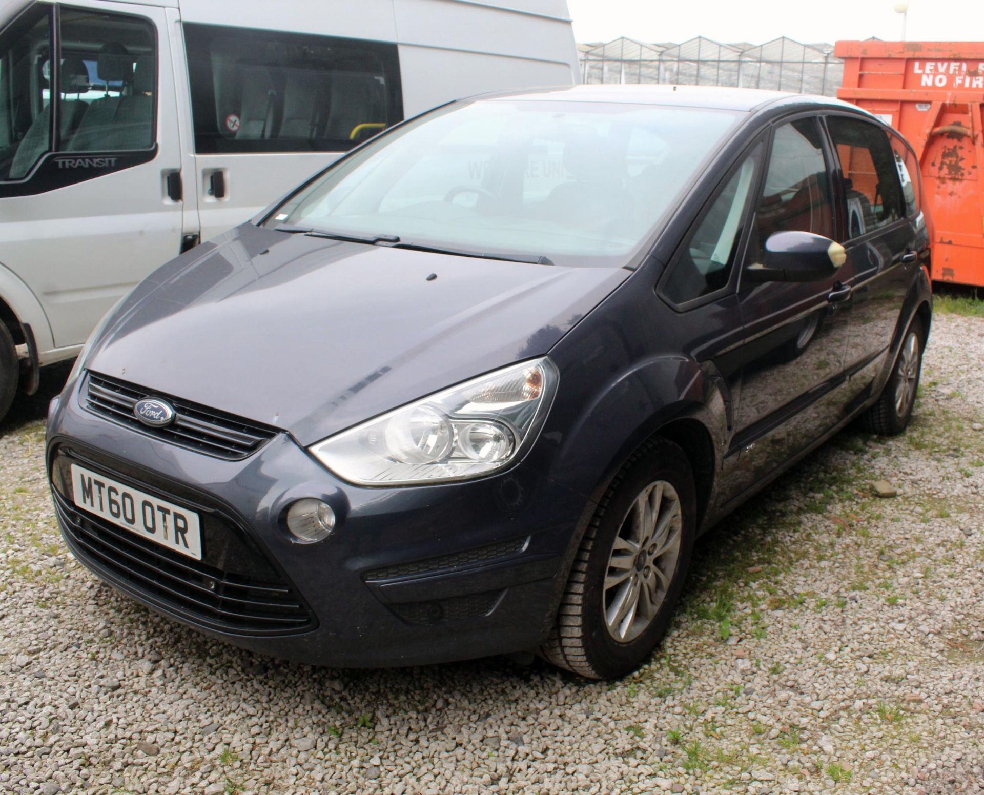 2010 FORD S MAX MT60OTR 12 MONTHS MOT 7 SEATER APPROX 145000 MILES NO VAT WHILST ALL DESCRIPTIONS - Image 2 of 3