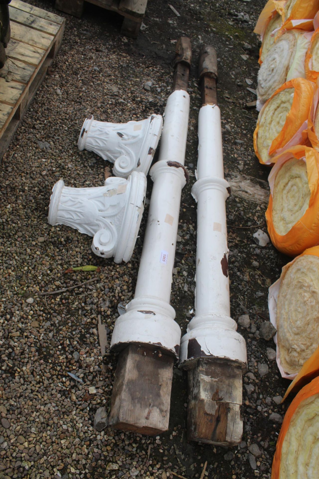 2 WHITE DECORATIVE WOODEN POSTS NO VAT