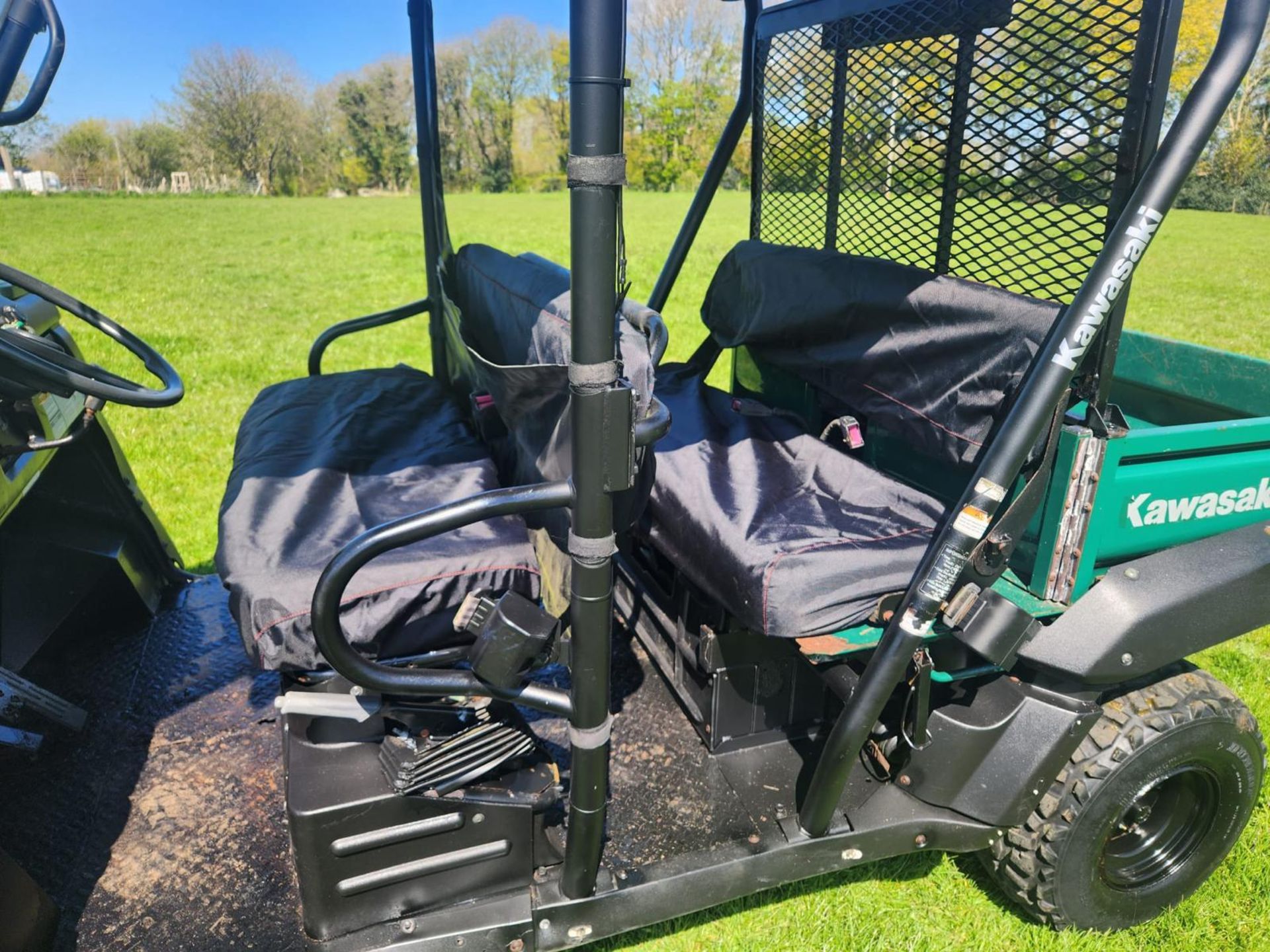 KAWASAKI MULE 4010 TRANS 4X4 2010 AGRI REG WITH LOG BOOK REG DK10EWT DIESEL SWITCHABLE 2 SEATER OR 4 - Image 16 of 16