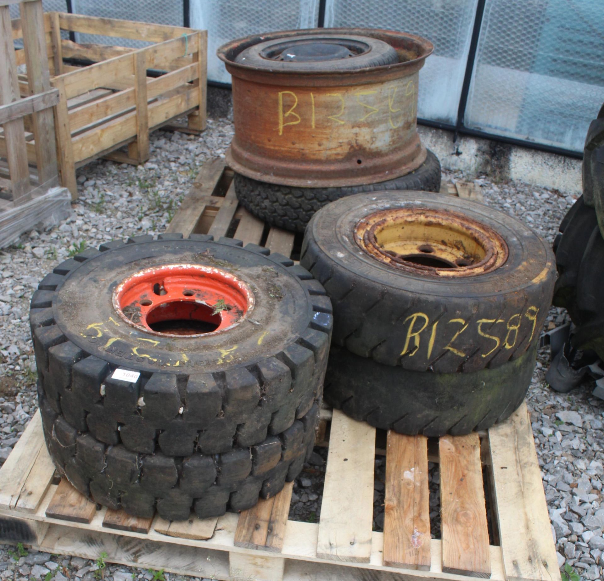 6 WHEELS AND TYRES SKID STEER ETC + VAT