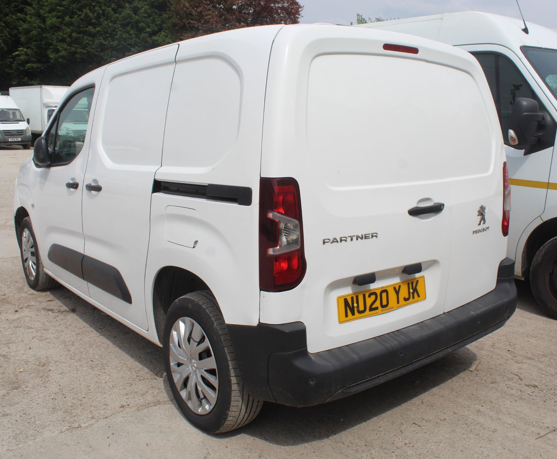 PEUGOT PARTNER VAN NU20YTK 126000 MILES FIRST REG MOT 27/07/24 NO VAT WHILST ALL DESCRIPTIONS ARE - Image 3 of 3