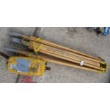 WATTS DUMPY LEVEL AND STAND + VAT