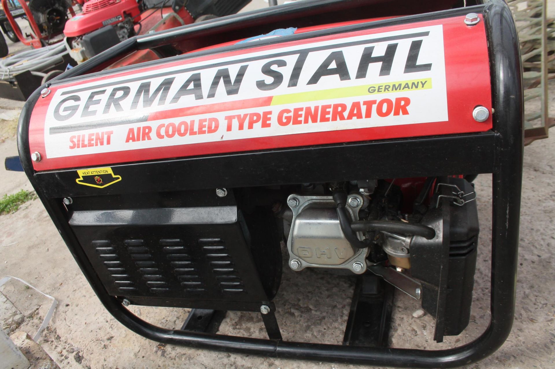 GERMAN STIHL GENERATOR NO VAT - Image 2 of 3