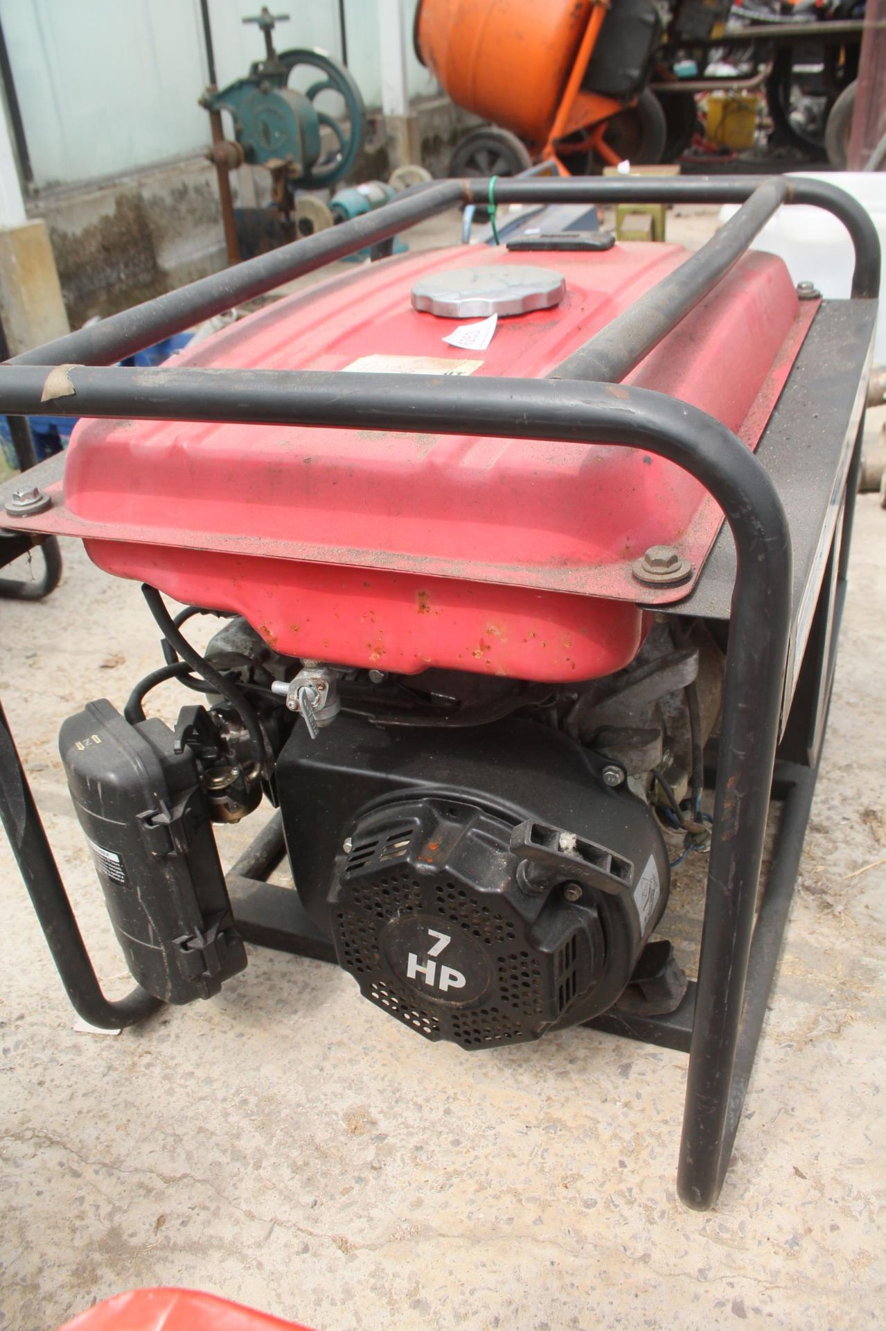 GENERATOR RED NO VAT - Image 2 of 2