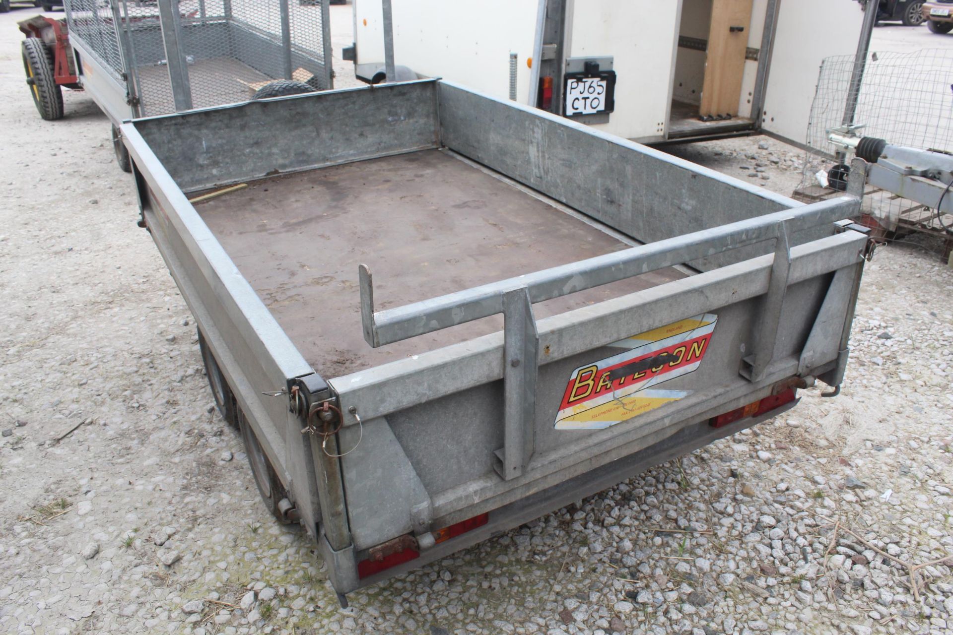 BATESON TRAILER TWIN AXLE WITH LADDER RACKS NO VAT - Image 3 of 4