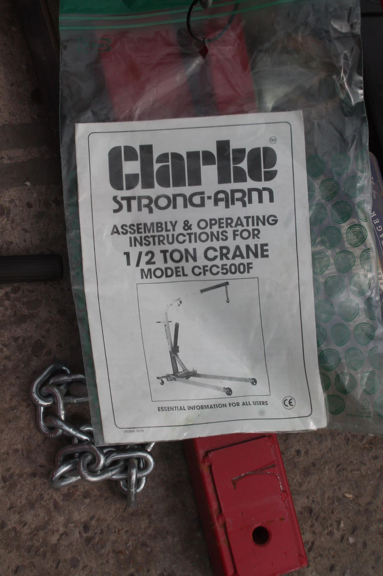 CLARKE FOLDING WORKSHOP CRANE NO VAT - Image 3 of 3