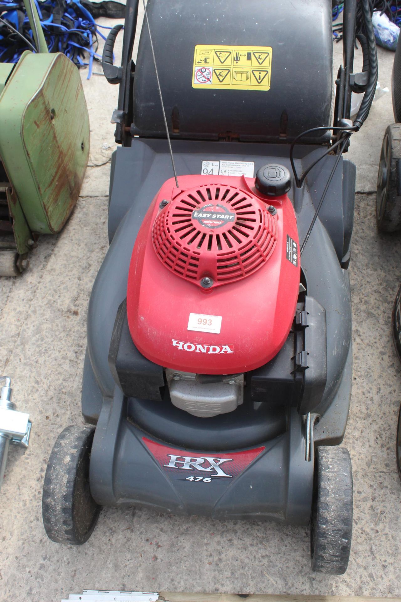 HONDA 19" ROLLER DRIVE MOWER NO VAT - Image 2 of 2