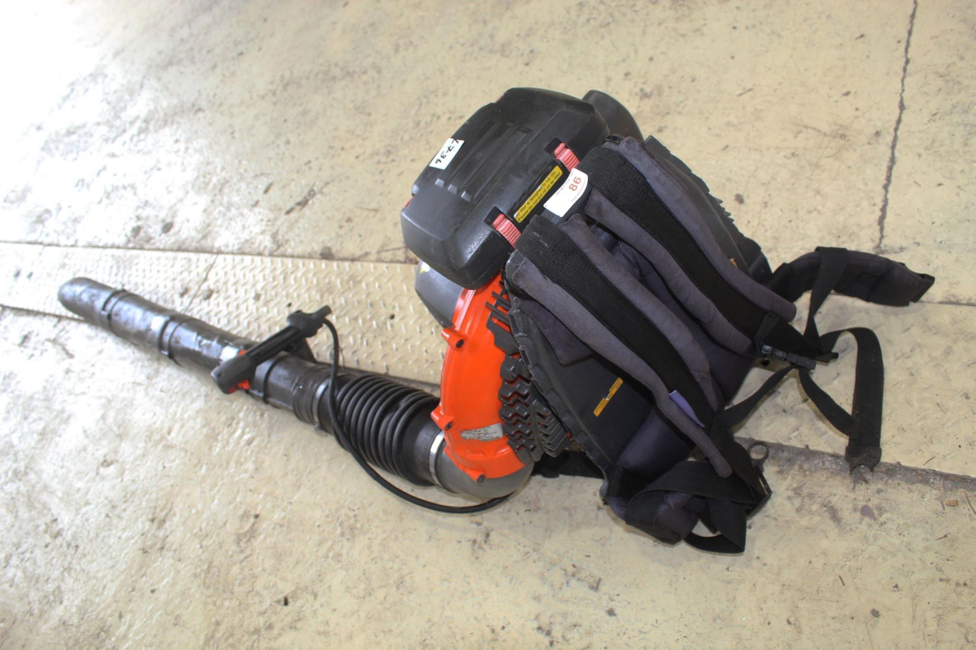 HUSQVARNA 570 BTS BLOWER + VAT - Image 2 of 2