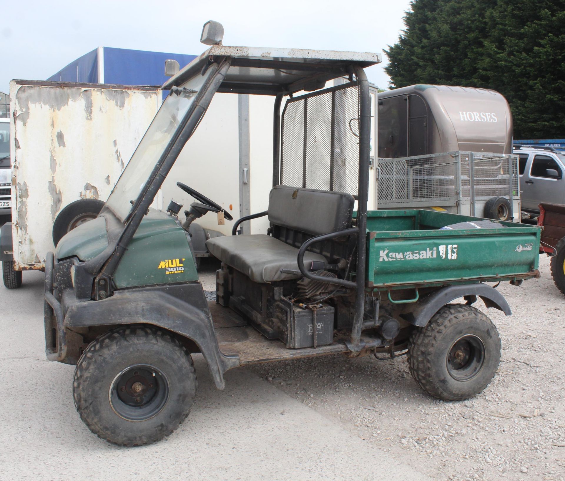 KAWASAKI MULE 3010 DIESEL NOISY ENGINE - SOLD AS SEEN - NO VAT