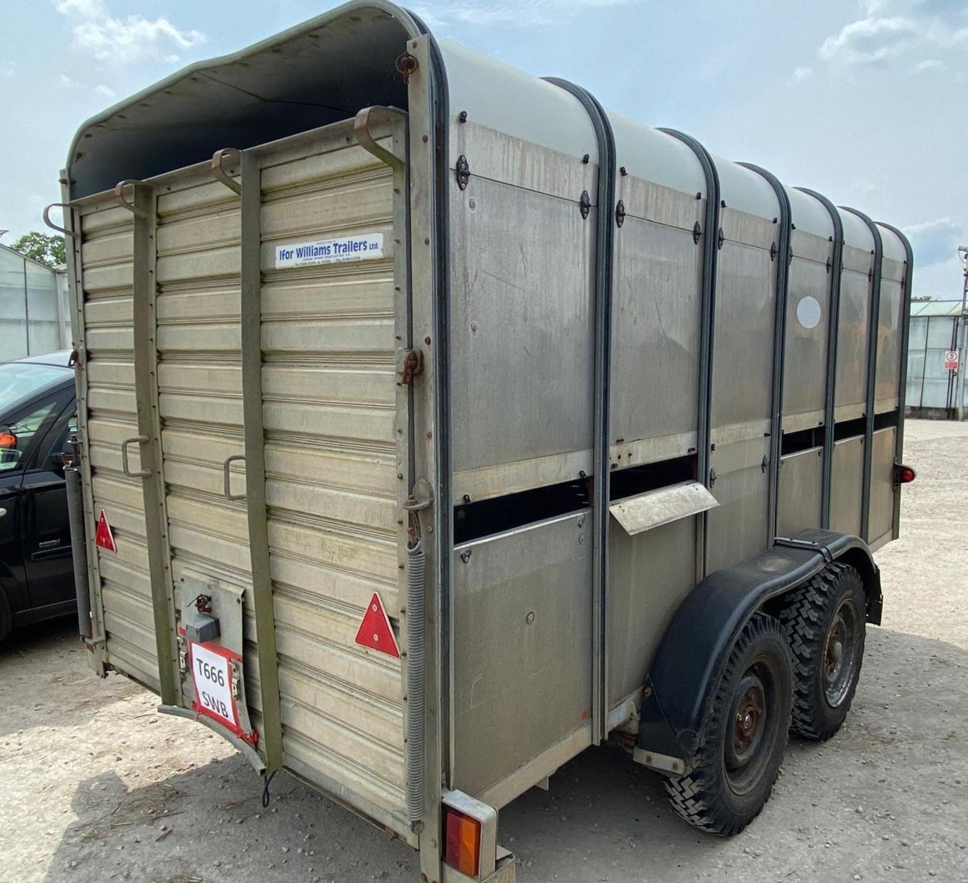 IFOR WILLIAMS 12' CATTLE TRAILER NO VAT - Image 2 of 3