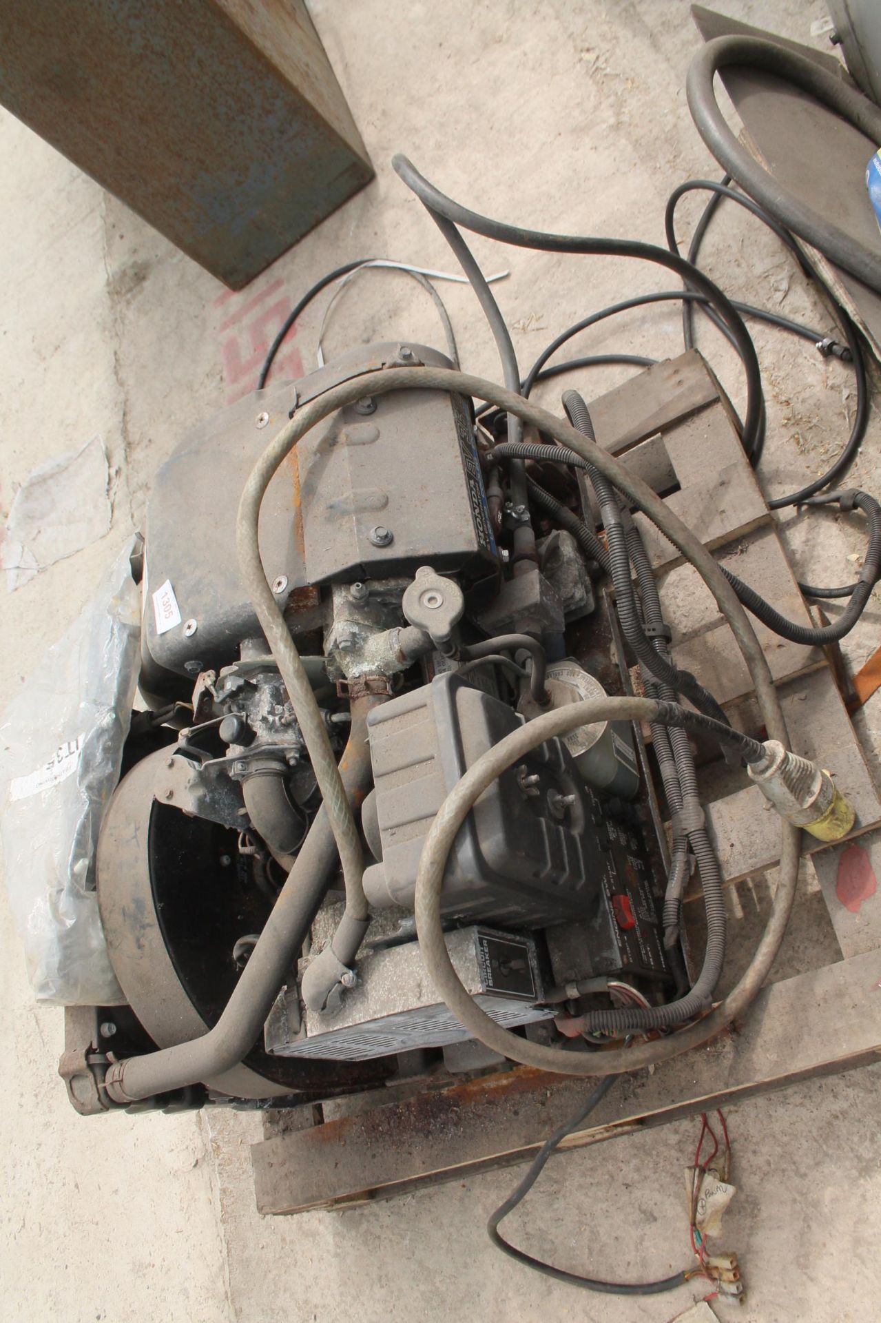ENGINE AS SEEN NO VAT - Image 2 of 2