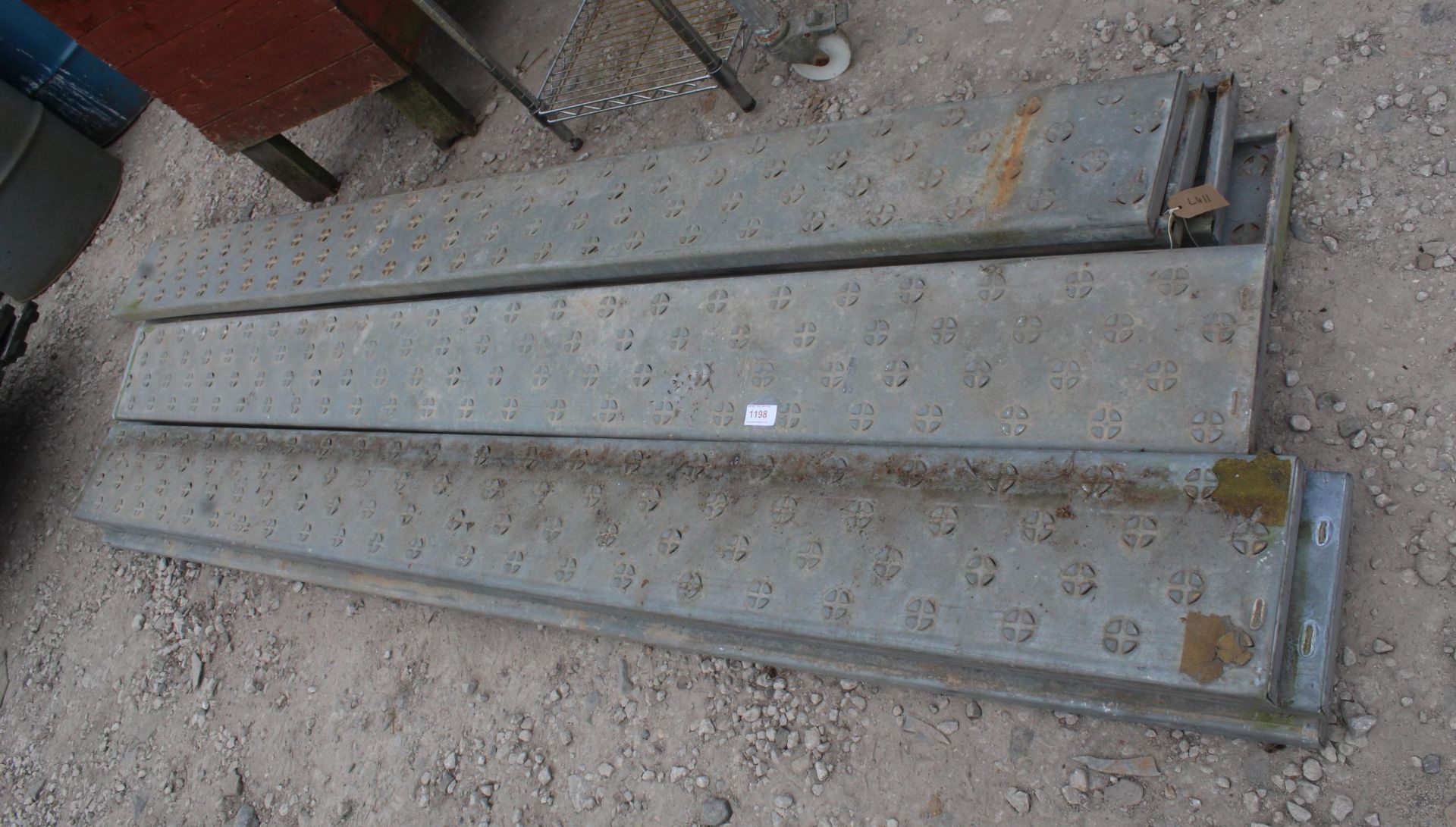 10 SCAFFOLD BOARDS + VAT