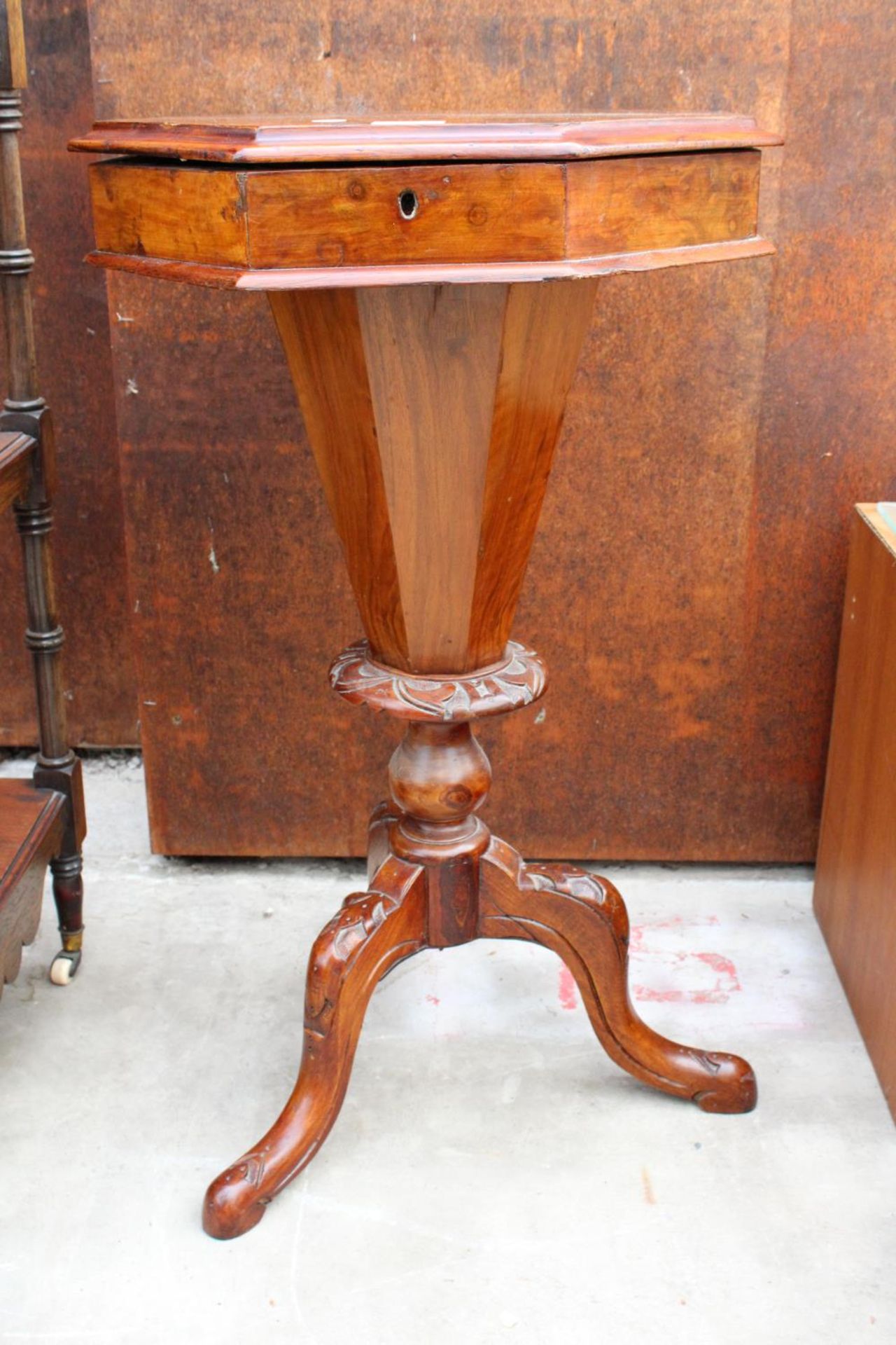 A VICTORIAN WALNUT TRIPOD OCTAGONAL SEWING TABLE - Image 2 of 3