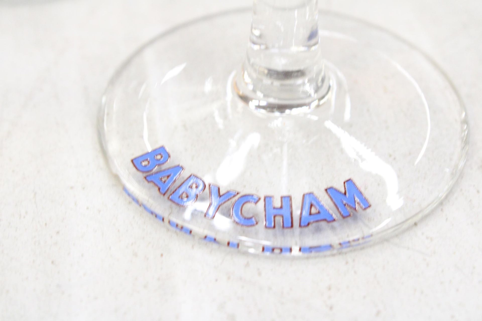 FIVE VINTAGE BABYCHAM GLASSES - Image 3 of 5