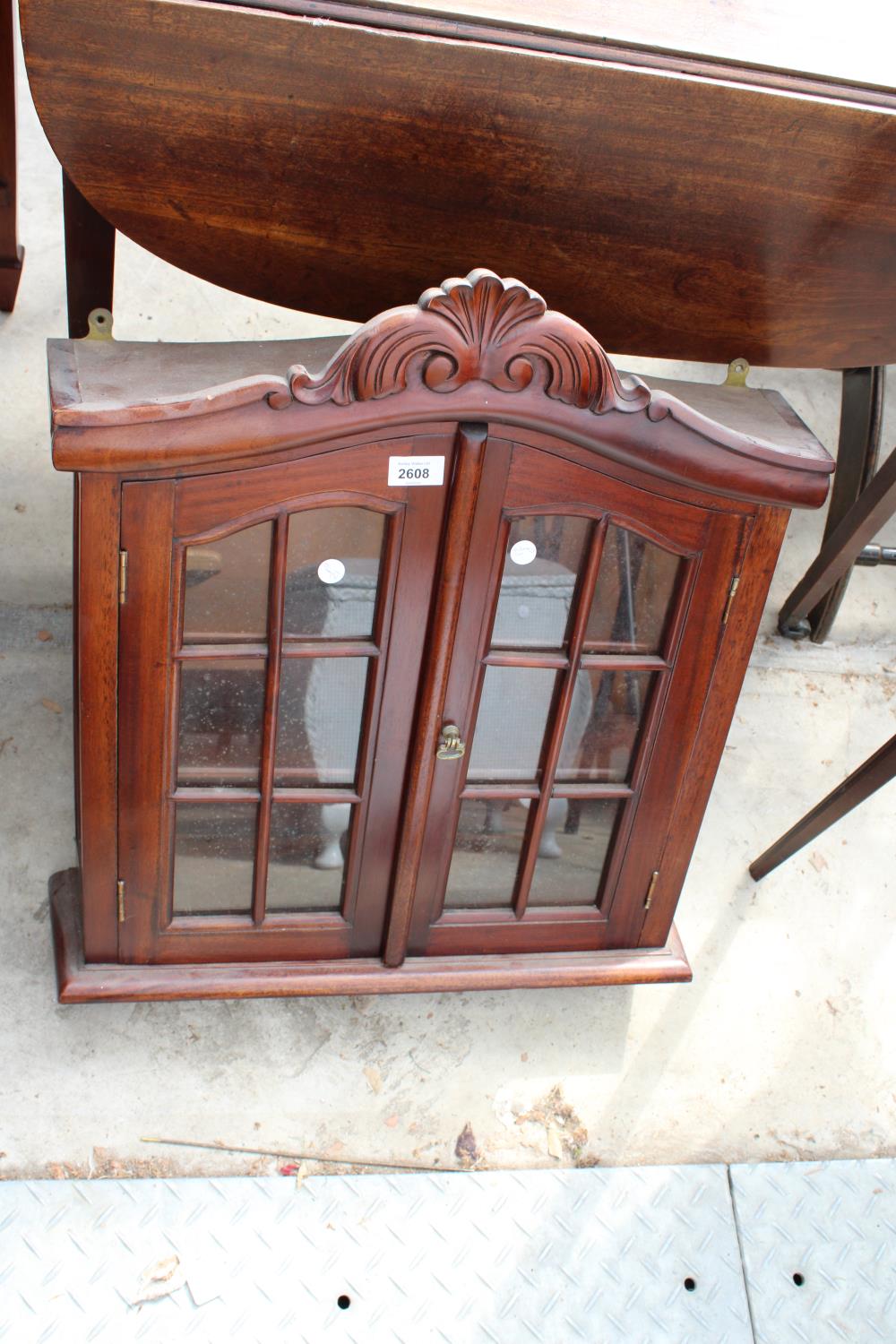 A VICTORIAN STYLE HARDWOOD TWO DOOR WALL CABINET, 22" WIDE