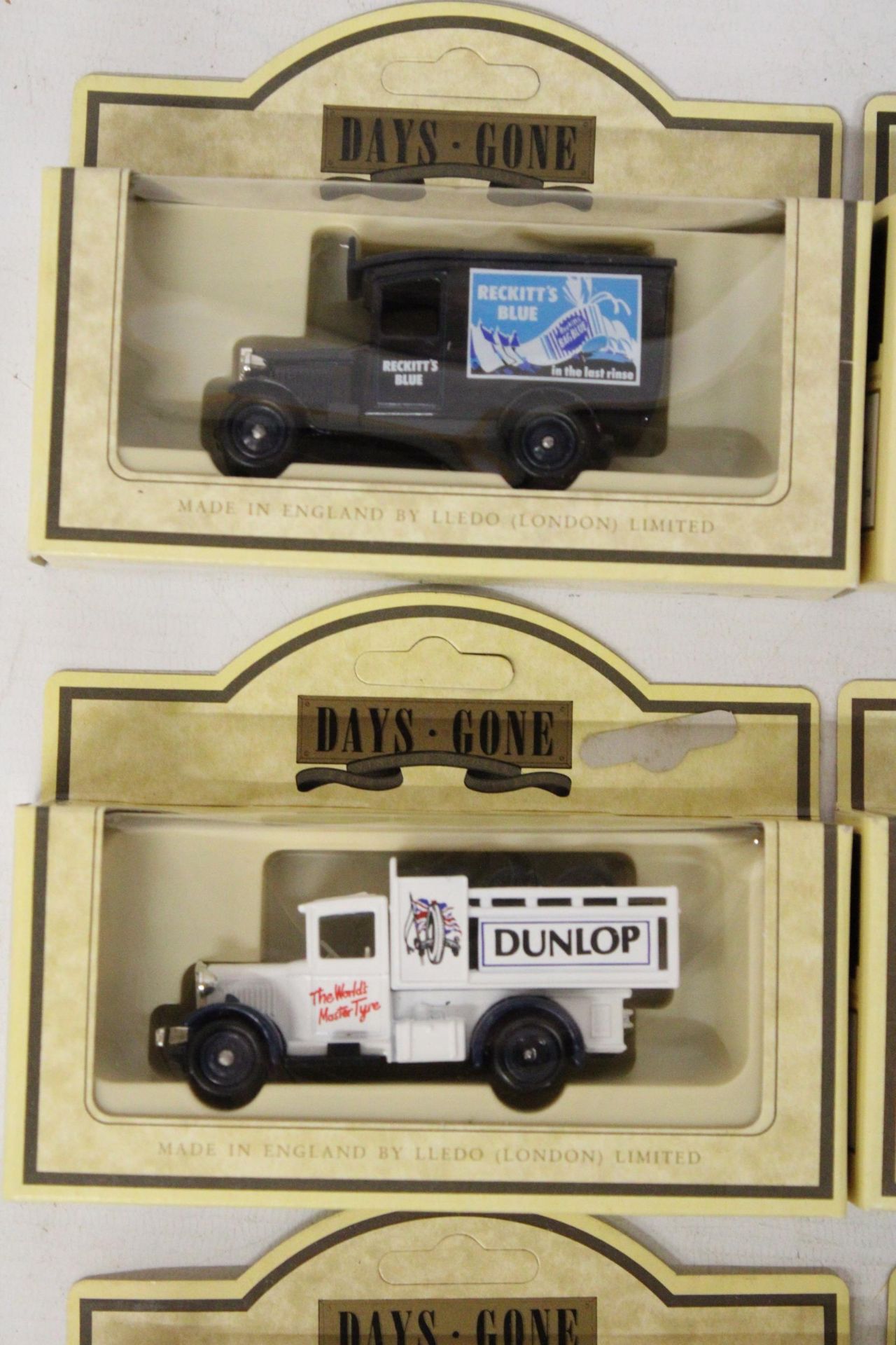 EIGHT BOXED LLEDO DAYS GONE BY VEHICLES - Image 3 of 6