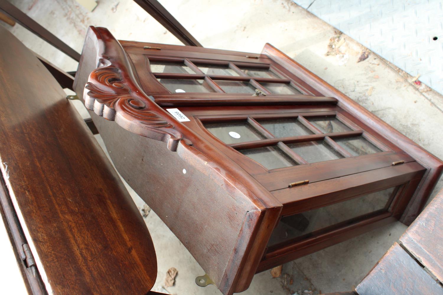 A VICTORIAN STYLE HARDWOOD TWO DOOR WALL CABINET, 22" WIDE - Image 2 of 3