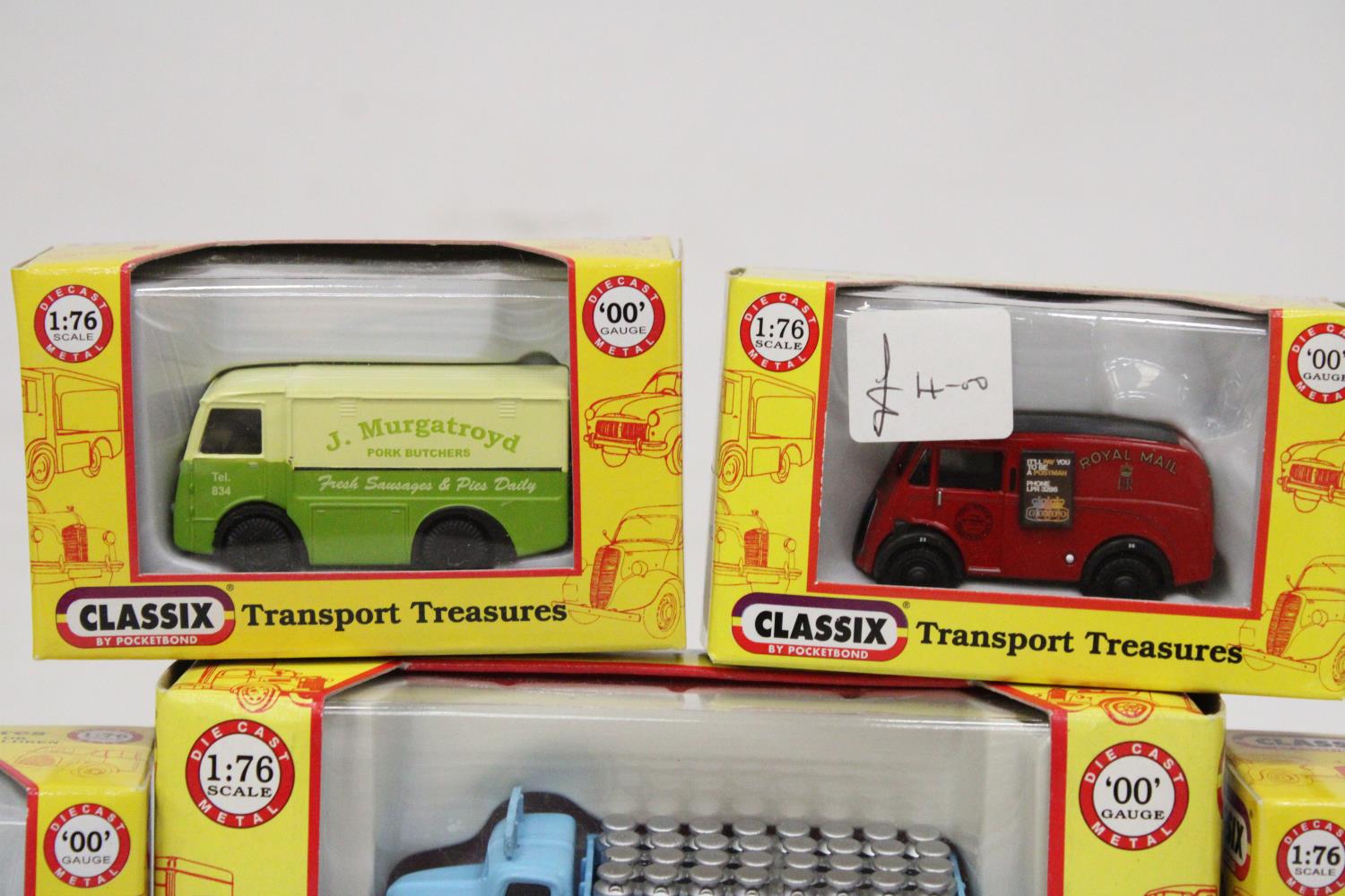 EIGHT AS NEW AND BOXED CLASSIX TRANSPORT TREASURES VEHICLES - Image 3 of 6