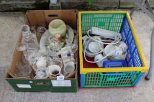 AN ASSORTMENT OF HOUSEHOLD ITEMS TO INCLUDE CERAMICS AND GLASS WARE ETC