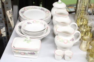 A QUANTITY OF BOOTS & CO, 'ORCHARD' DINNERWARE TO INCLUDE PLATES, BOWLS, JUGS, STORAGE JARS, A