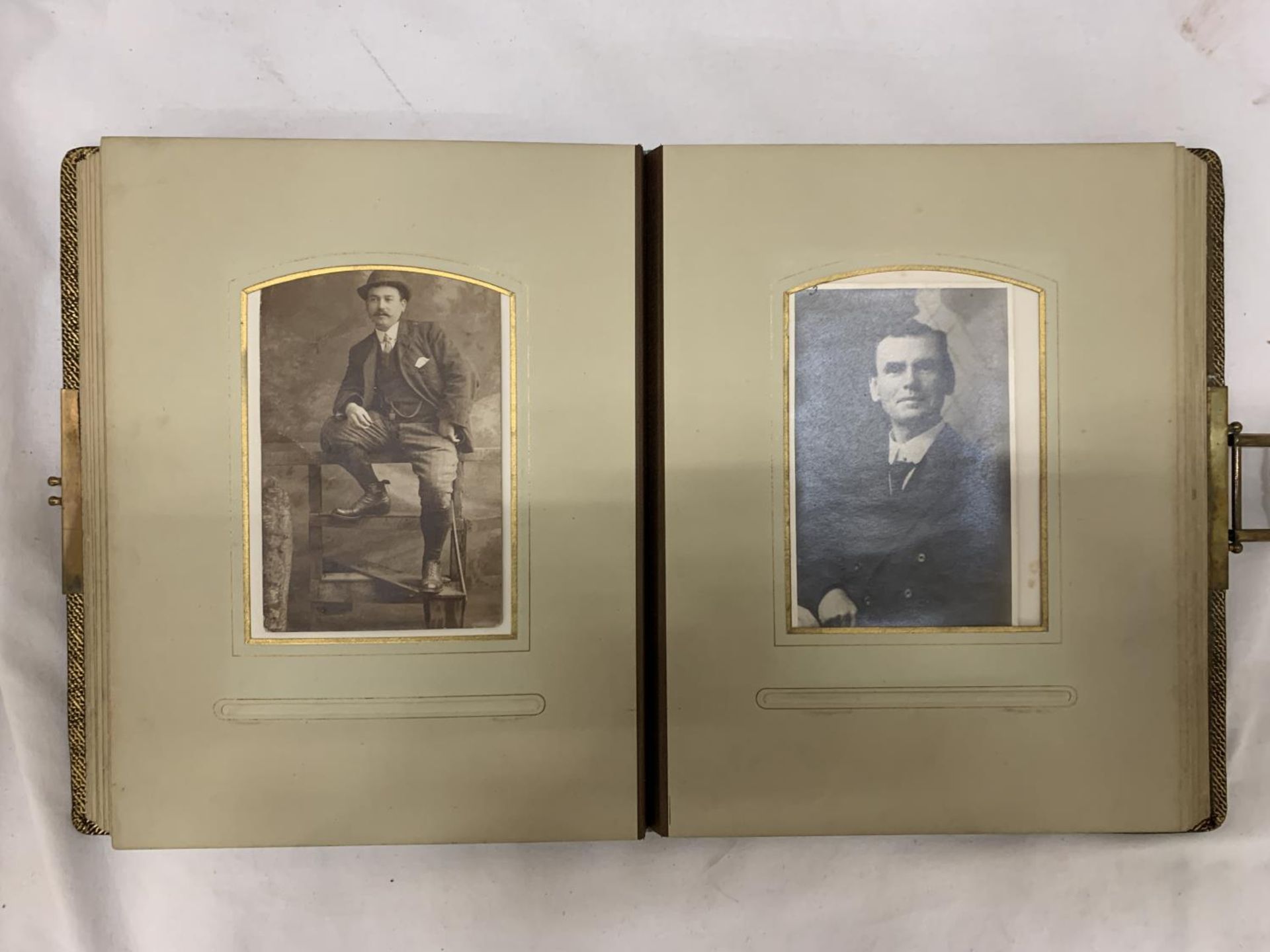 A VICTORIAN LEATHERBOUND PHOTO ALBUM CONTAINING PHOTO'S - Image 9 of 12