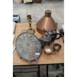 AN ASSORTMENT OF METALWARE ITEMS TO INCLUDE A SILVER PLATE TEA SERVICE, A BRASS CANDLE HOLDER AND
