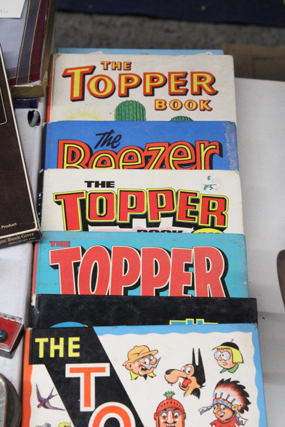 FIVE TOPPER ANNUALS - FOUR FROM THE 1950'S - AND FOUR BEEZER ANNUALS 1957-1985 - Image 3 of 3