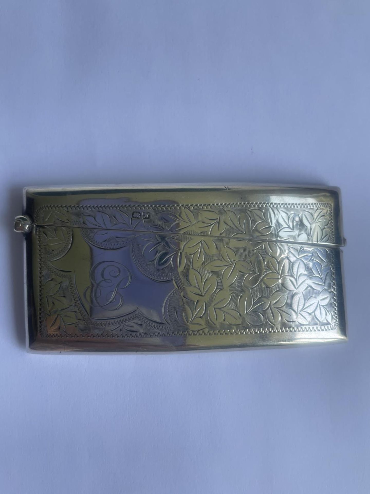 A HALLMARKED CHESTER SILVER CARD CASE GROSS WEIGHT 30 GRAMS
