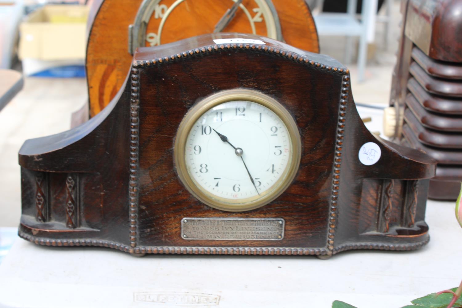 A WESTMINISTER CHIMING MANTLE CLOCK WITH A PLAQUE DATED 1936 AND A FURTHER MANTLE CLOCK BEARING A - Image 2 of 3