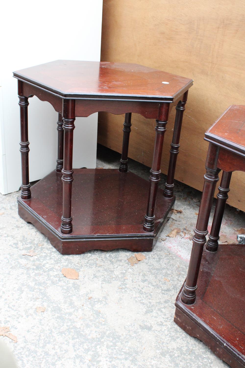 A PAIR OF MAHOGANY HEXAGONAL OCCASIONAL TABLES BEARING LEGATE FURNITURE LABEL - Image 3 of 3