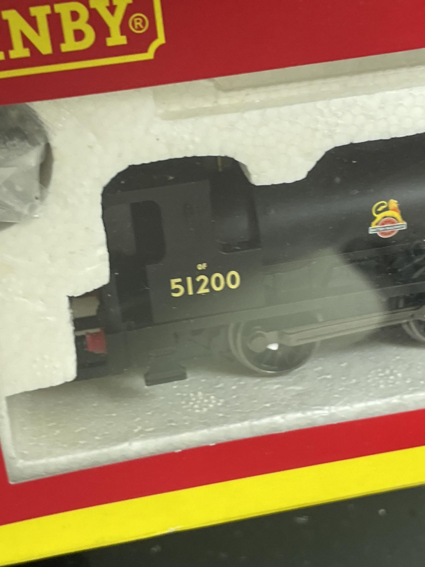 A BOXED HORNBY 00 GAUGE DH SENTINEL MSC DIESEL LOCOMOTIVE - Image 4 of 4