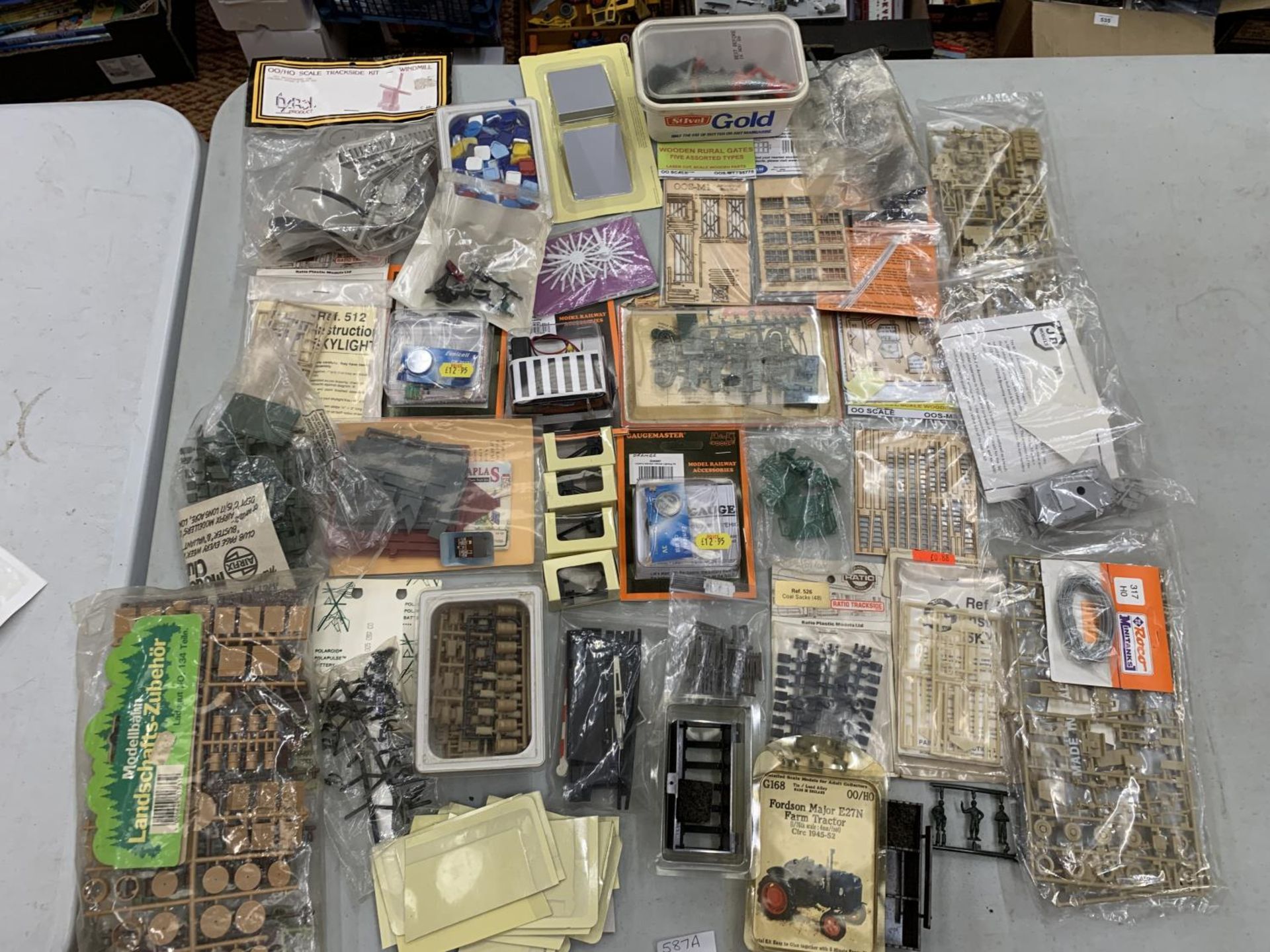 A QUANTITY OF MODEL MAKING KITS AND ACCESSORIES