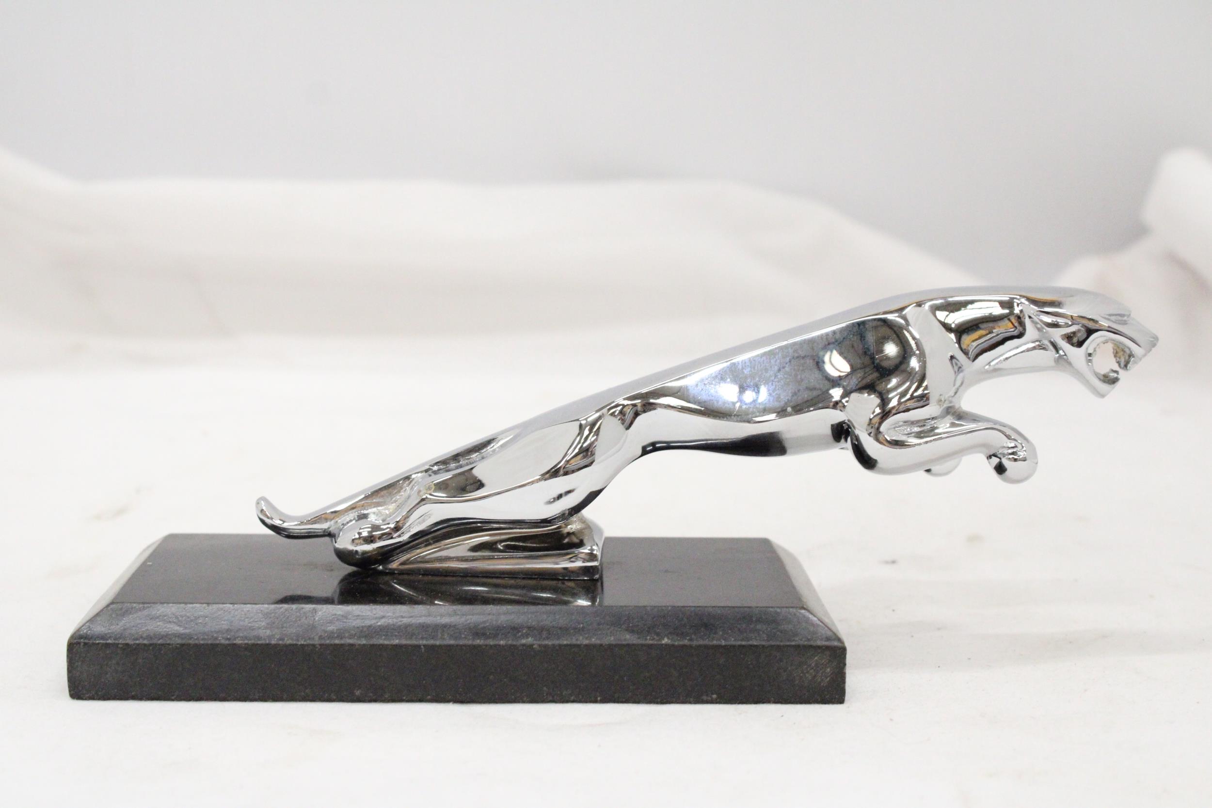 A CHROME JAGUAR CAR MASCOT - Image 2 of 6