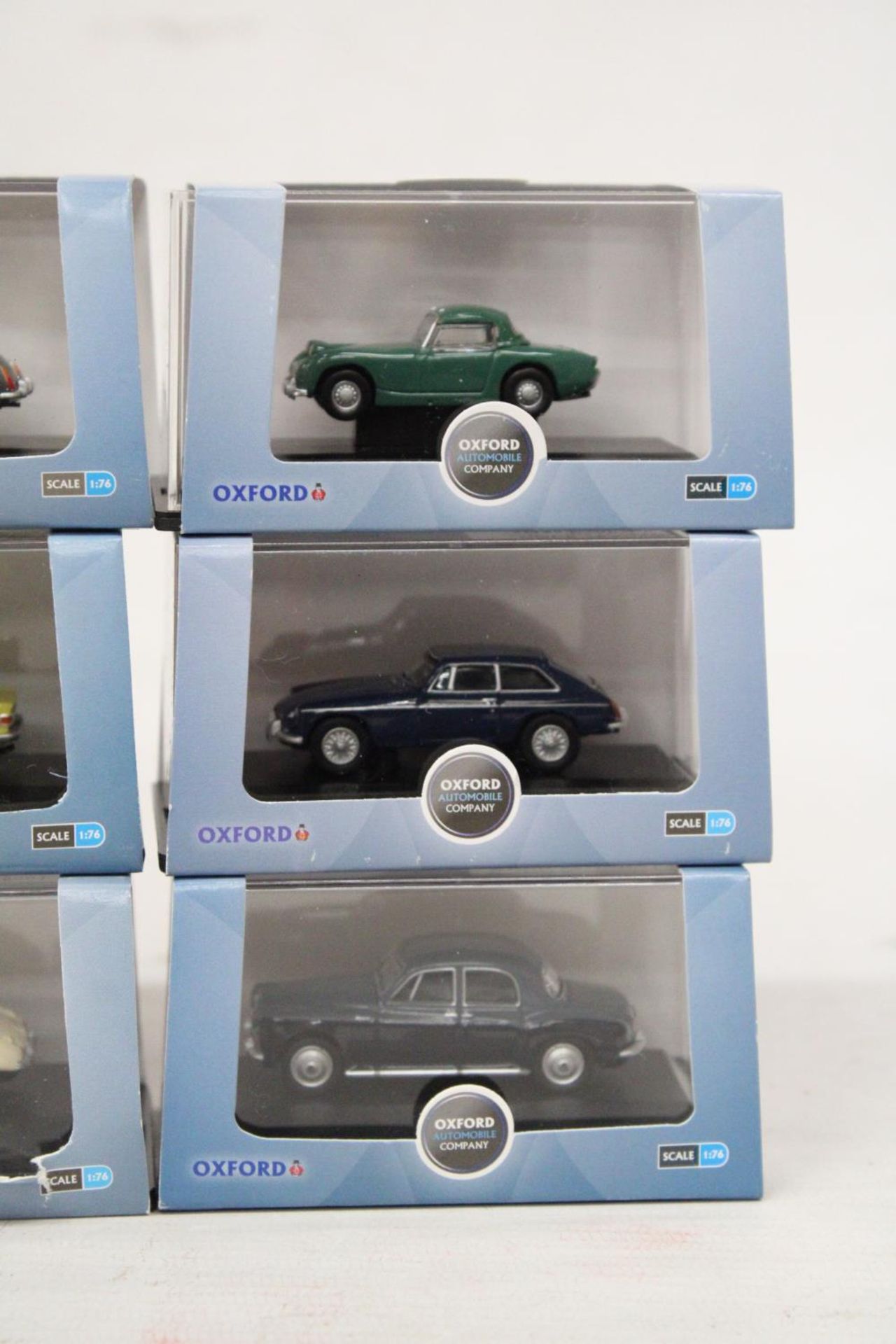 SIX VARIOUS AS NEW AND BOXED OXFORD AUTOMOBILE COMPANY VEHICLES - Image 3 of 5