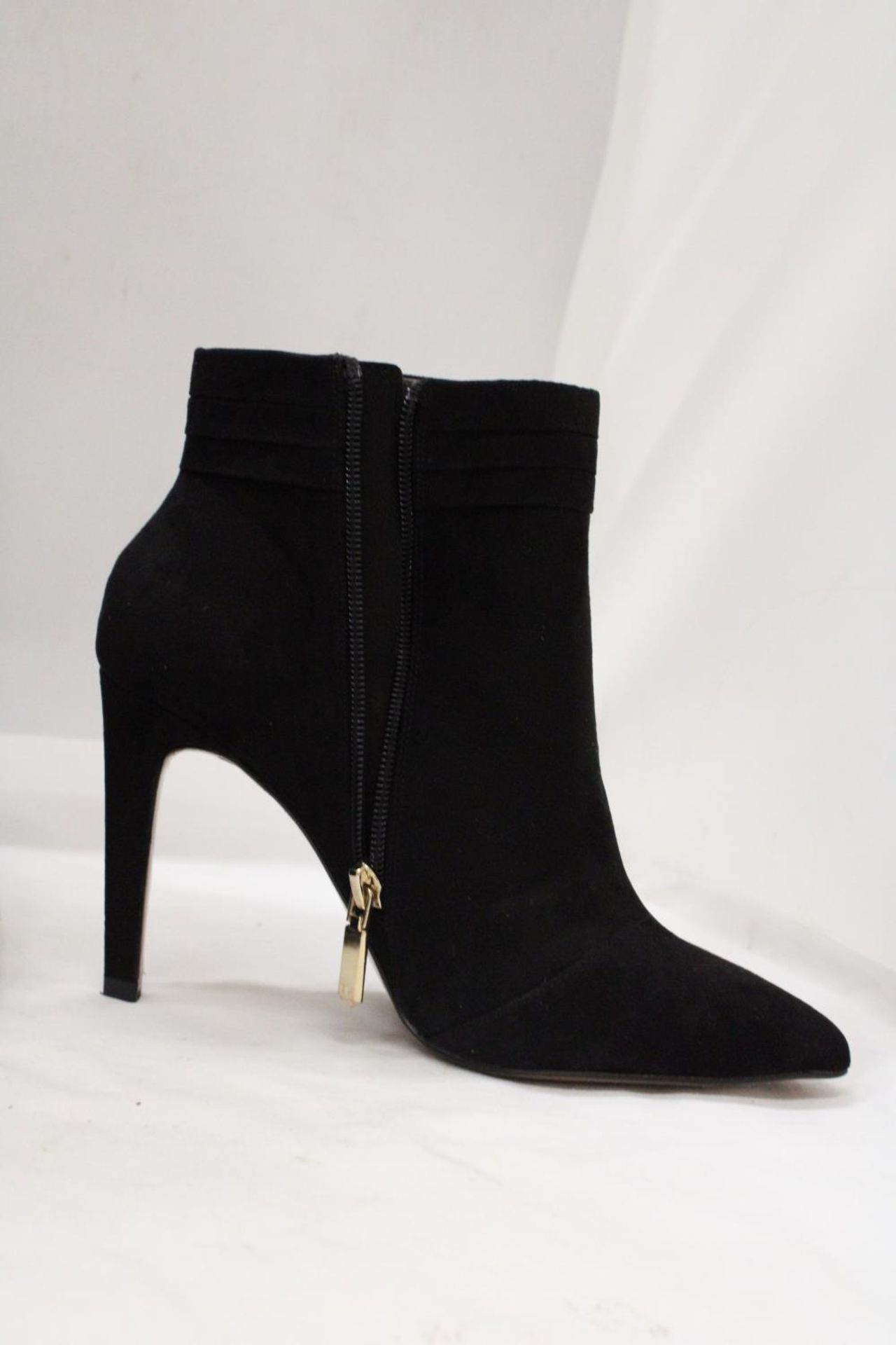 TWO PAIRS OF BOXED "KAREN MILLEN" BLACK HEELED BOOTS - BOTH SIZE 38 - Image 3 of 6