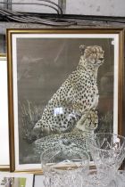 A FRAMED LIMITED EDITION PRINT (204/500) SIGNED GORDAN HOWARD - CHEETAHS IN THE WILD