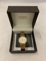 A VINTAGE ROTARY WRISTWATCH WITH YELLOW METAL STRAP, BOXED